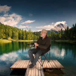 Plážové skladacie rybárske kreslo LUARO čierne