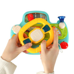 Detský interaktívny volant simulátor hudby znie modro