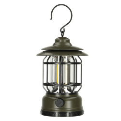 Solárna lampa na dvore