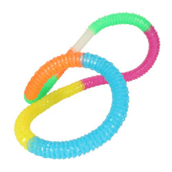 Dlhá rúrková trať s rýchlym vozidlom 210 prvkov