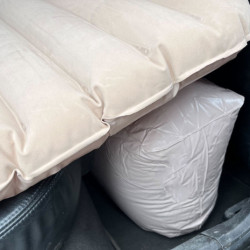 Nafukovací matrac do auta + pumpa béžová