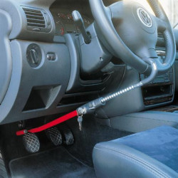 Bezpečnostný zámok, volant- pedále