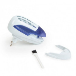 Lapač hmyzu s UV svetlom