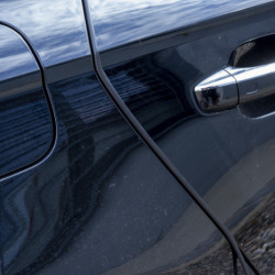 Ochranná lišta hrán dverí auta (b)