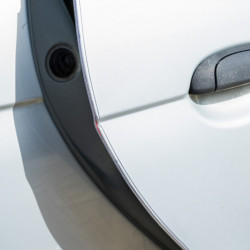 Ochranná lišta hrán dverí auta (t)