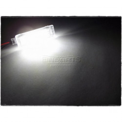 LED osvetleníe priehradky spolujazdca BMW X6 (E71, E72) (2007-2014) EP582